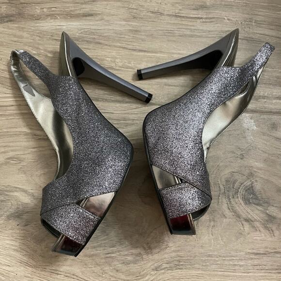 Guess Silver glitter peep toe heels size 10 - Picture 3 of 8